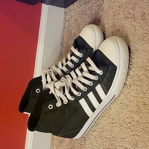 Adidas Grun Black High Tops